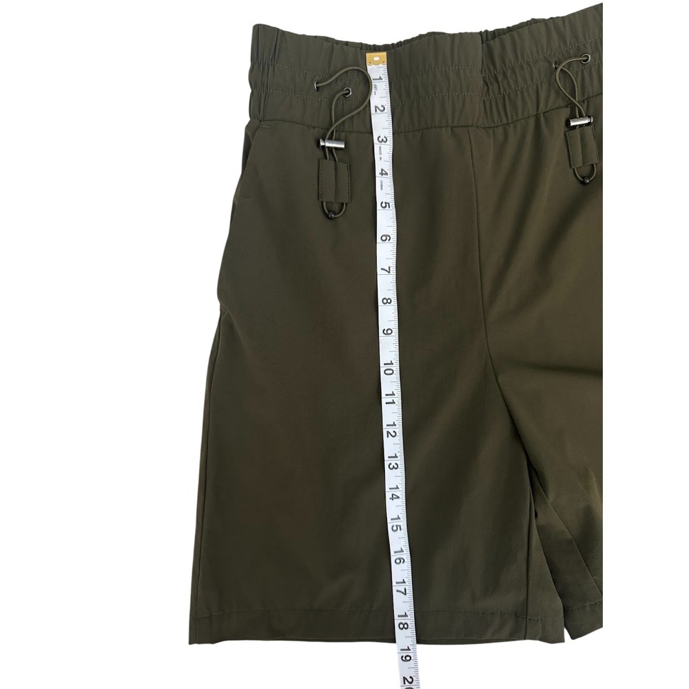 Halara Women's Olive Green High Waisted Adjustable Drawcord Hiking Shorts Size M - Picture 8 of 10